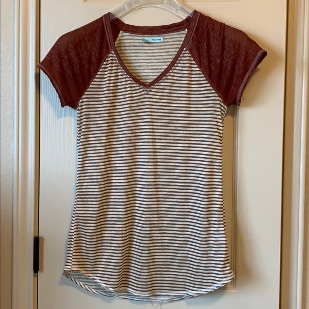 Striped TShirt 🖤